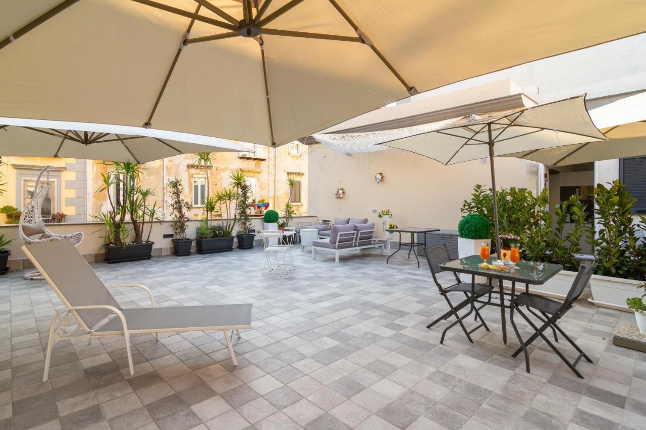 Elite House Parking Free Small Car Apartment Naples