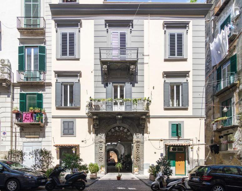 Elite House Parking Free Small Car Apartment